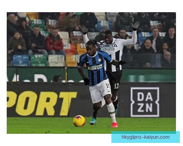 阿什拉夫近期英超兴趣动态引发市场关注，未来转会形势值得分析。